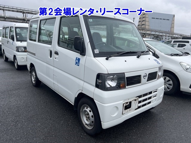 NISSAN CLIPPER — фото