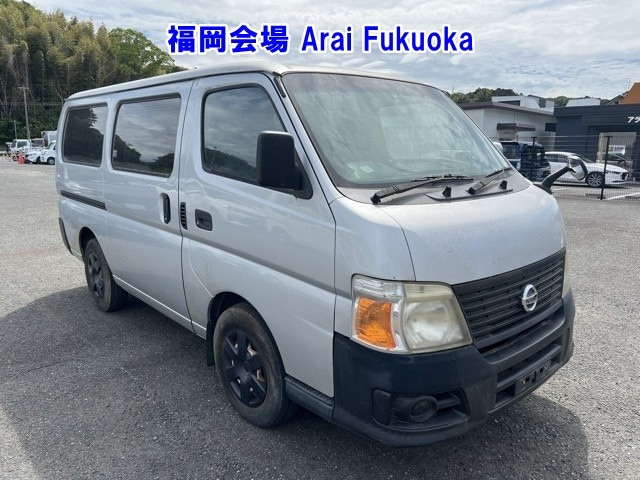 NISSAN CARAVAN — фото