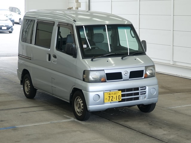 NISSAN CLIPPER VAN