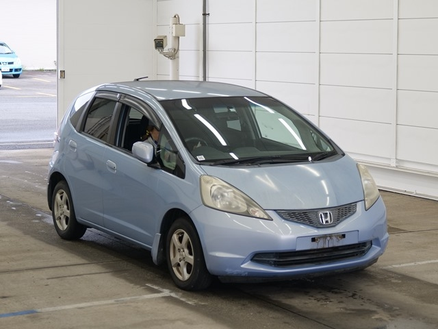 HONDA FIT — фото