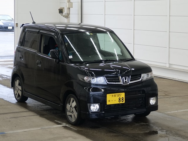 HONDA ZEST — фото