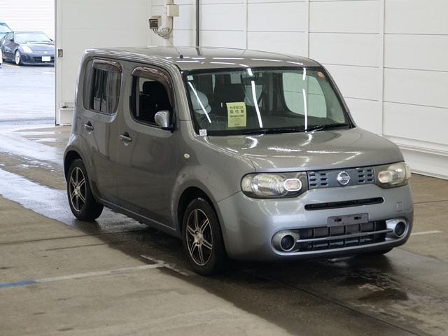 NISSAN CUBE — фото