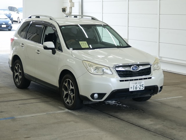 SUBARU FORESTER — фото