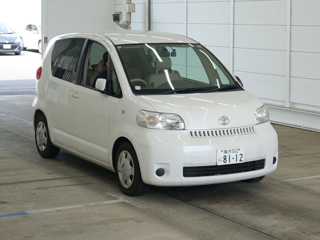 TOYOTA PORTE — фото