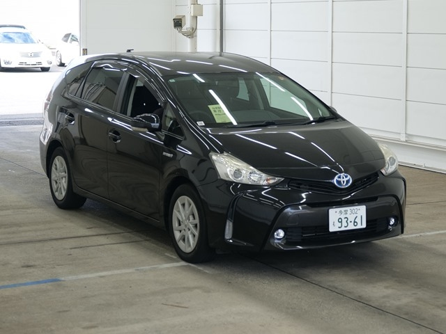 TOYOTA PRIUS — фото