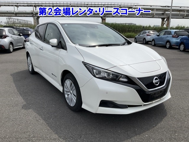 NISSAN LEAF — фото