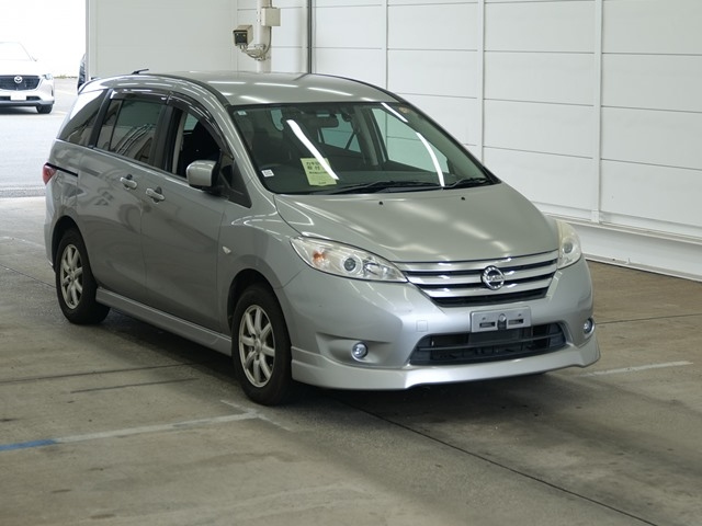 NISSAN LAFESTA — фото