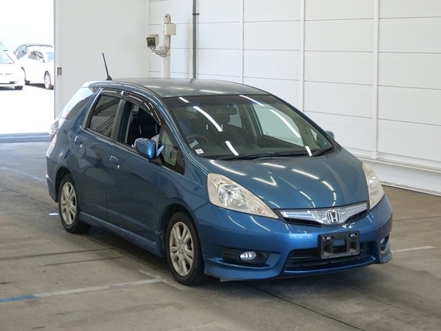 HONDA FIT SHUTTLE