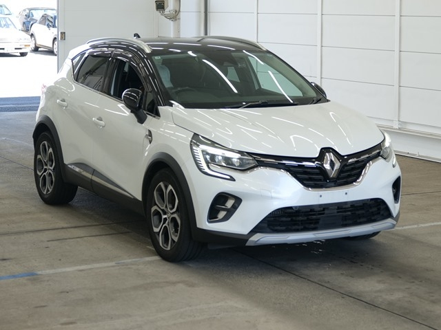RENAULT CAPTUR — фото