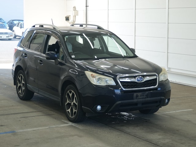 SUBARU FORESTER — фото