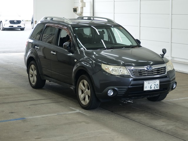 SUBARU FORESTER — фото