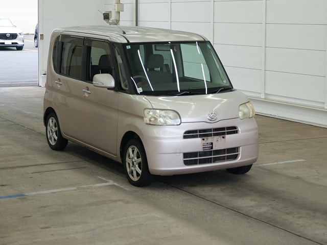 DAIHATSU TANTO — фото