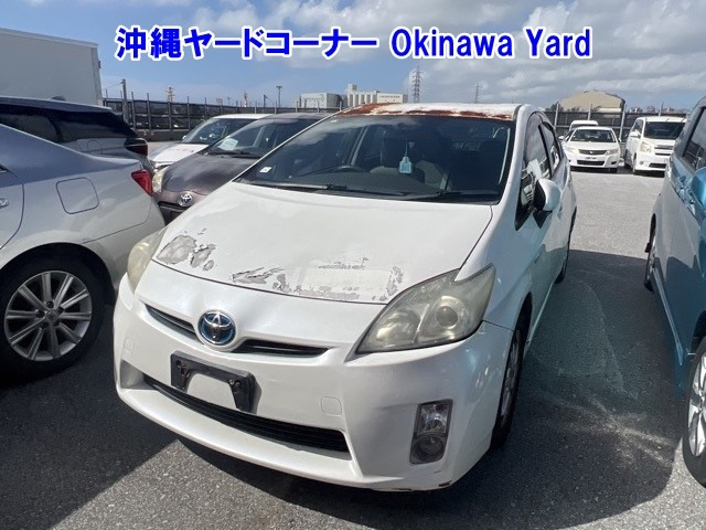 TOYOTA PRIUS — фото