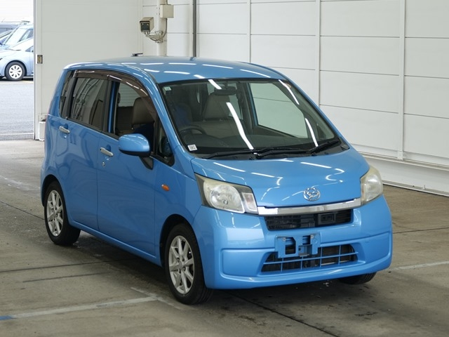 DAIHATSU MOVE — фото