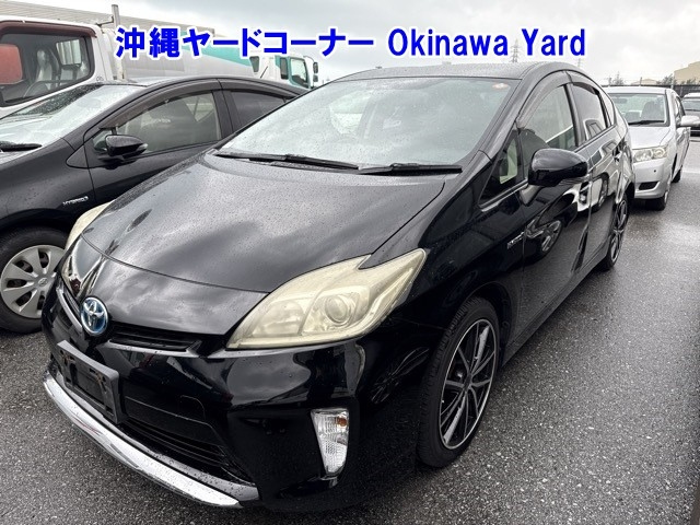 TOYOTA PRIUS — фото