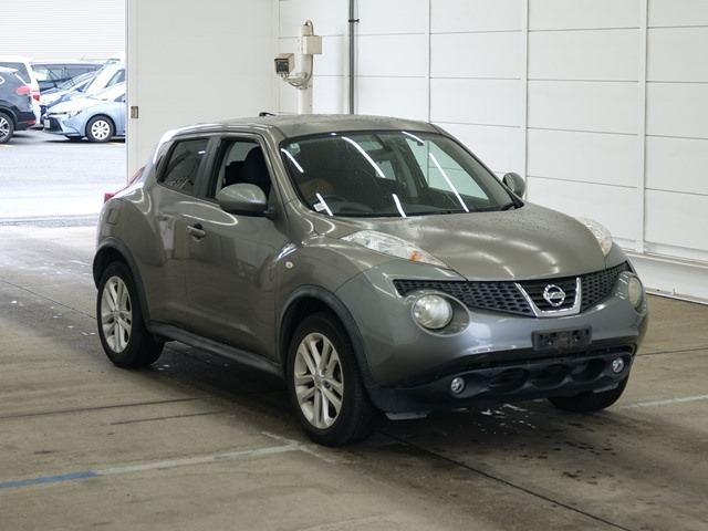 NISSAN JUKE — фото