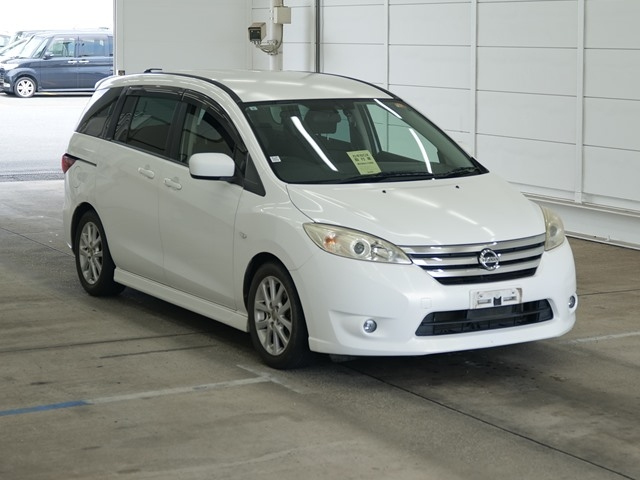 NISSAN LAFESTA — фото