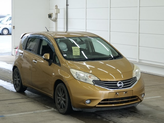 NISSAN NOTE — фото