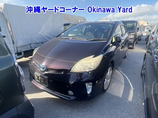 TOYOTA PRIUS — фото