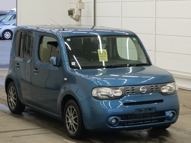 NISSAN CUBE — фото