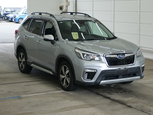 SUBARU FORESTER — фото