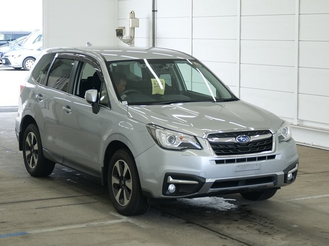 SUBARU FORESTER — фото
