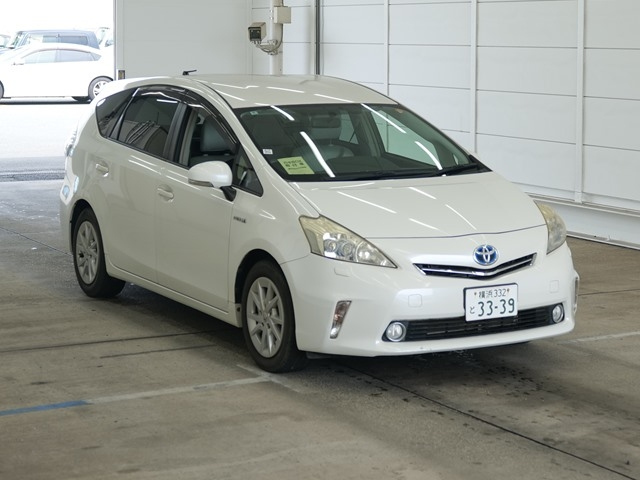 TOYOTA PRIUS — фото