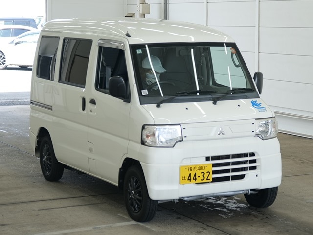 MITSUBISHI MINICAB — фото