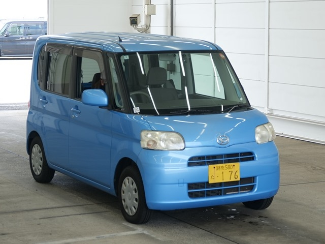 DAIHATSU TANTO — фото