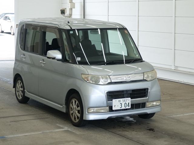 DAIHATSU TANTO — фото