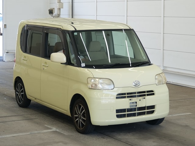 DAIHATSU TANTO — фото