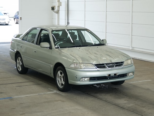 TOYOTA CARINA — фото