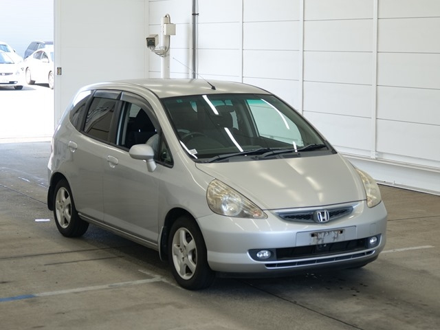 HONDA FIT — фото