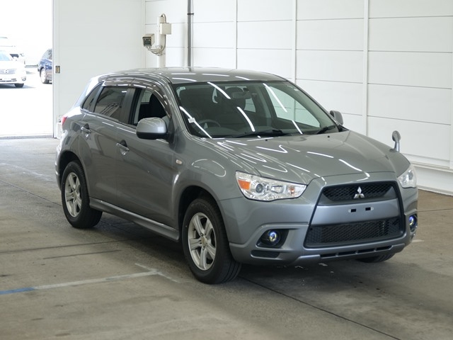 MITSUBISHI RVR — фото