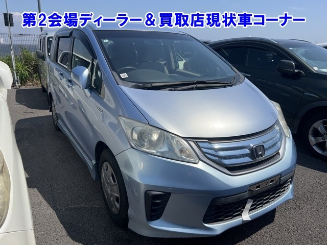 HONDA FREED — фото