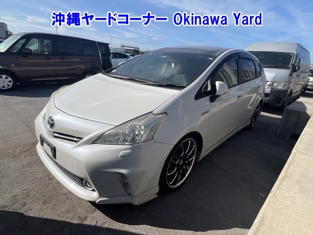 TOYOTA PRIUS — фото