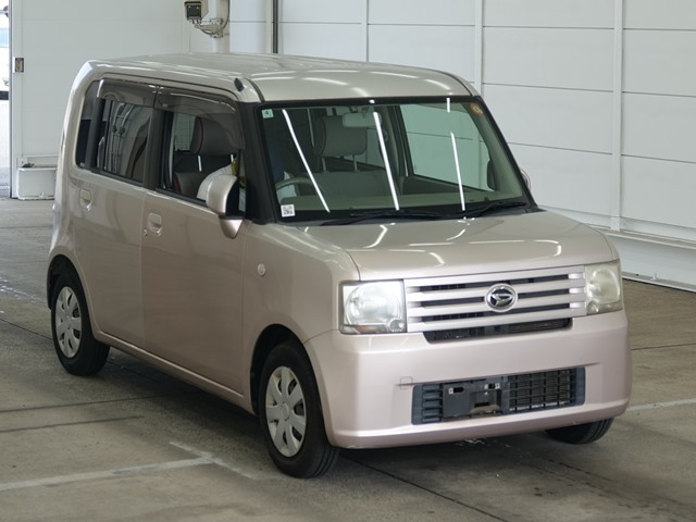 DAIHATSU MOVE — фото
