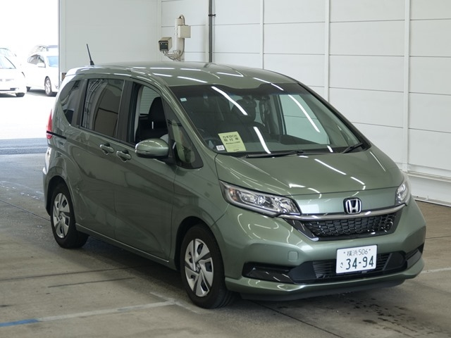 HONDA FREED — фото
