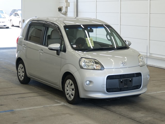 TOYOTA PORTE — фото