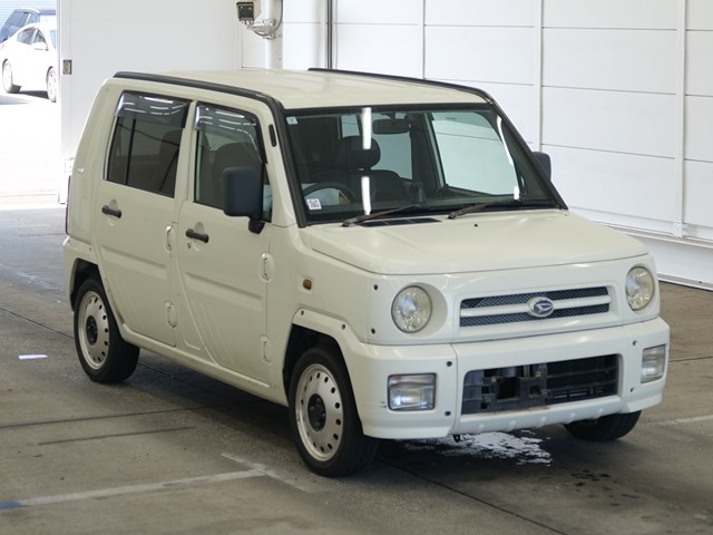 DAIHATSU NAKED — фото