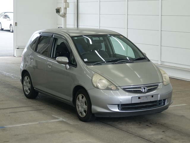 HONDA FIT — фото