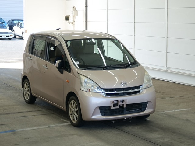 DAIHATSU MOVE — фото