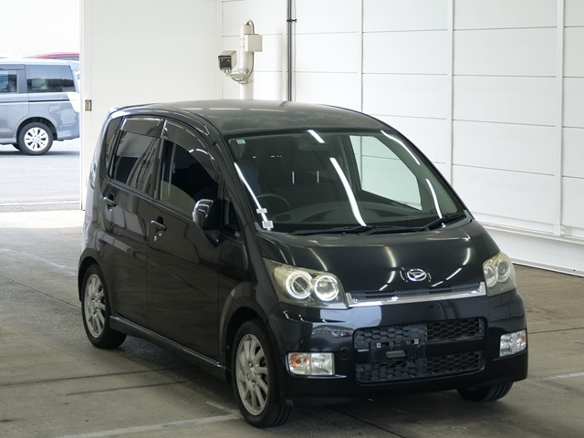 DAIHATSU MOVE — фото