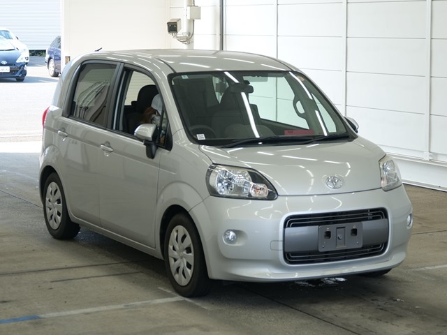 TOYOTA PORTE — фото