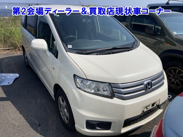 HONDA FREED — фото
