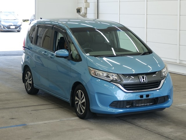 HONDA FREED — фото