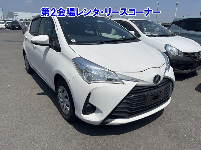 TOYOTA VITZ — фото