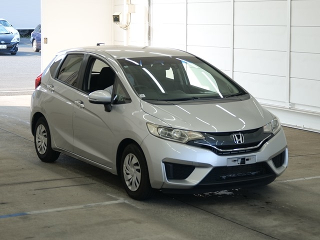 HONDA FIT — фото