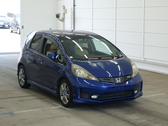 HONDA FIT — фото