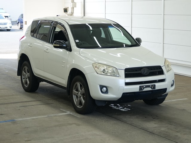 TOYOTA RAV4 — фото